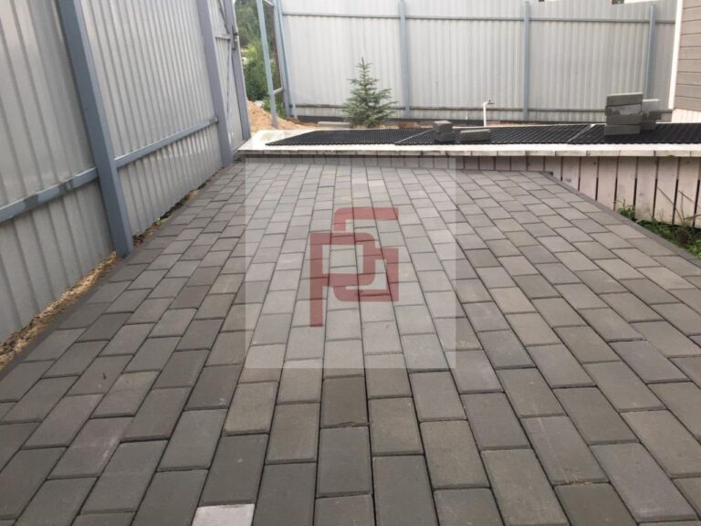ukladka trotuarnoy plitki kirpich posle
